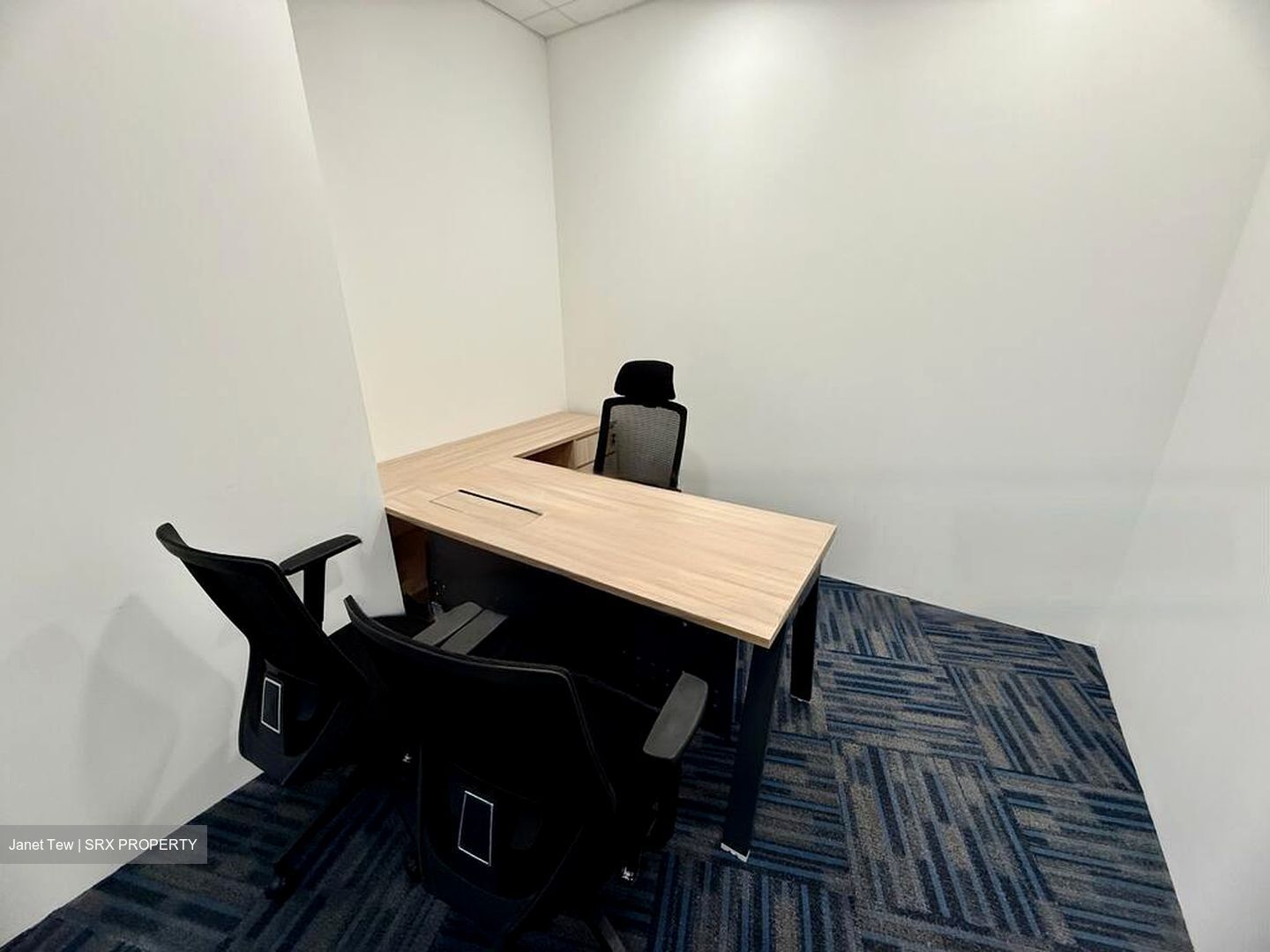 PLUS (D1), Office #484047971